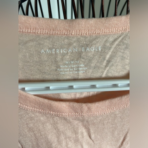 ⭐️ NWT American Eagle Ombré Tee ⭐️ - Picture 3 of 5
